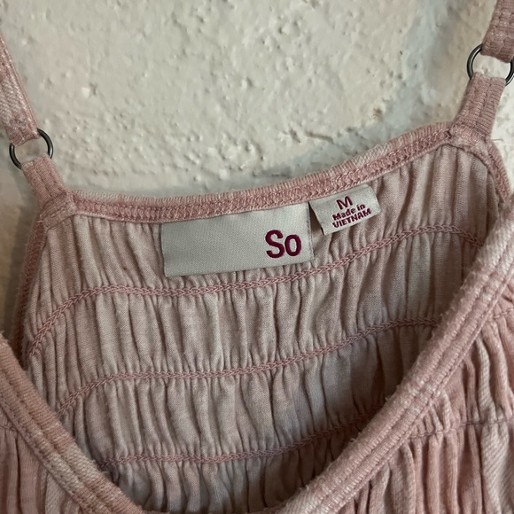 Pink tank - Picture 2 of 2